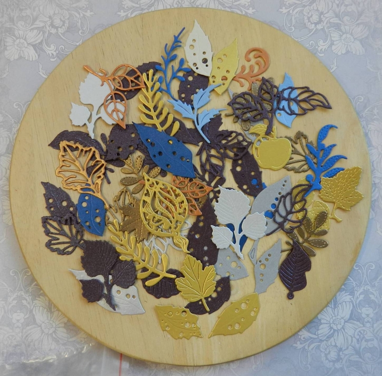 Вырубка набор листочков 55 эл. бумага дизайнерская перламутровая 290 гр.