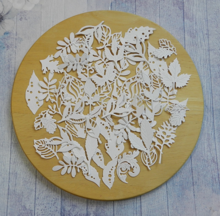 Вырубка листочки 55 эл. бумага кардсток 290 гр.