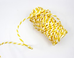Yellow and white paper twine, 11 meters