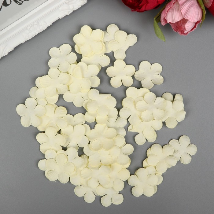 Set of paper petals "Vanilla", d-36 mm, 30 pcs