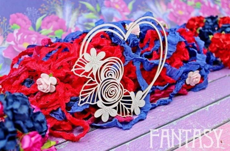 Чипборд Fantasy "Рамка сердце с цветами 1807" размер 11,5*10,3 см