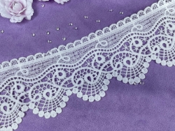 Frosted white lace guipure, width 8.5 cm, cut 50 cm
