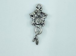 Scrapberry's metal pendant 