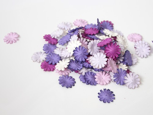 Petals of daisies "Lilac mix" size 2.5 cm 10 pcs