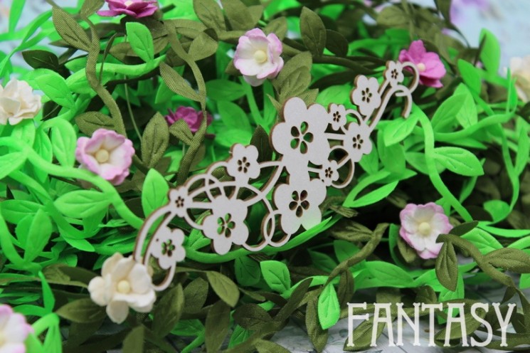 Chipboard Fantasy "Curls with flowers 1733" size 11.7*4 cm.