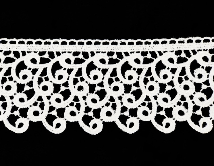 White lace guipure, width 8 cm, cut 50 cm