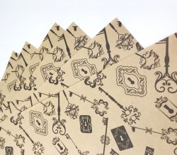 Односторонний лист крафтовой бумаги "Ключи", размер 30х30 см, 80 гр 