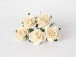 Розы "Молочные" размер 2,5 см, 5 шт