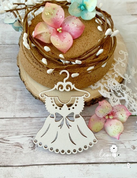 Чипборд LeoMammy "Детское платьице №2", размер 6,8х5,2 см