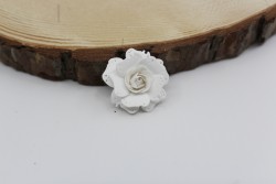 Роза "Белая" размер 3 см 1 шт